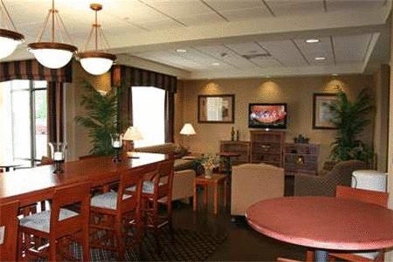 Hampton Inn Elkhorn Lake Geneva Area Εξωτερικό φωτογραφία