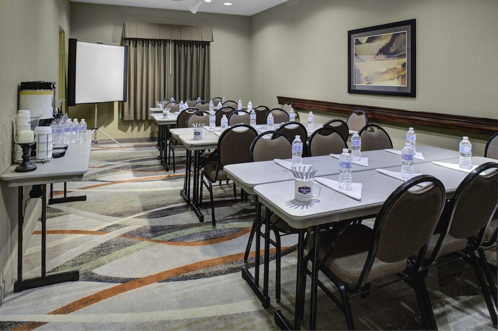 Hampton Inn Elkhorn Lake Geneva Area Εξωτερικό φωτογραφία