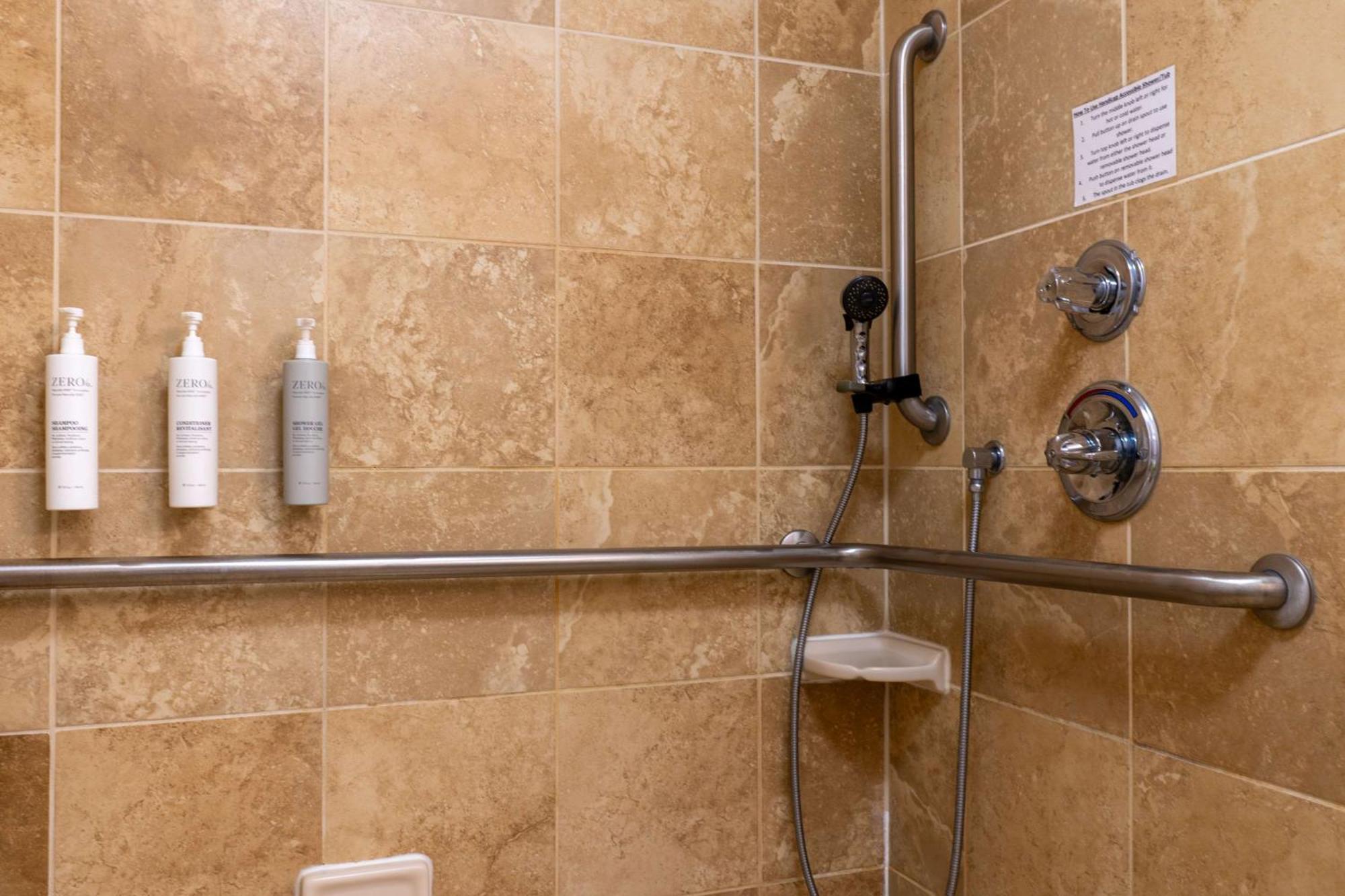 Hampton Inn Elkhorn Lake Geneva Area Εξωτερικό φωτογραφία