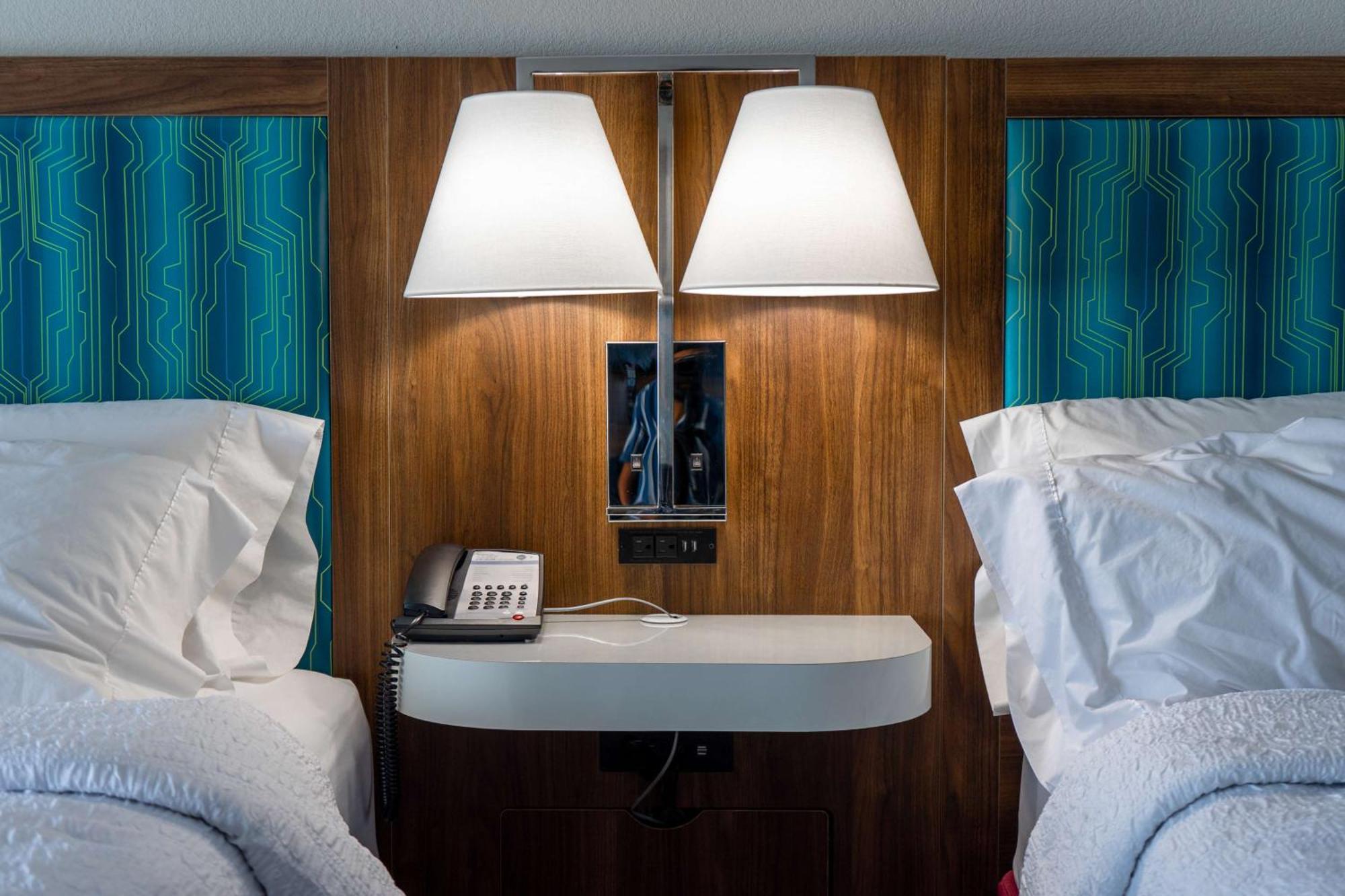 Hampton Inn Elkhorn Lake Geneva Area Εξωτερικό φωτογραφία
