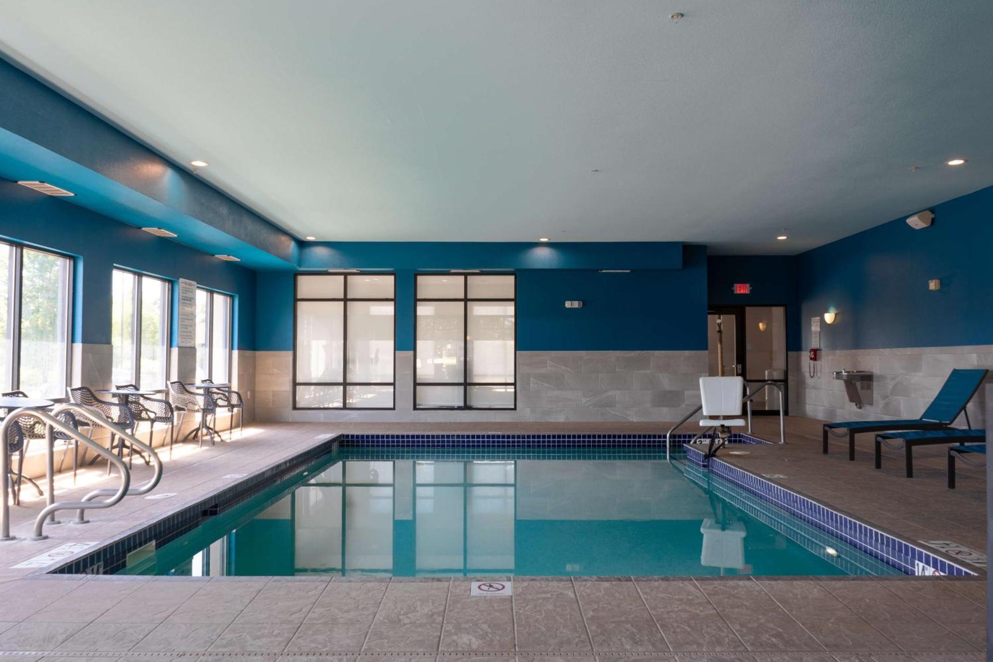 Hampton Inn Elkhorn Lake Geneva Area Εξωτερικό φωτογραφία