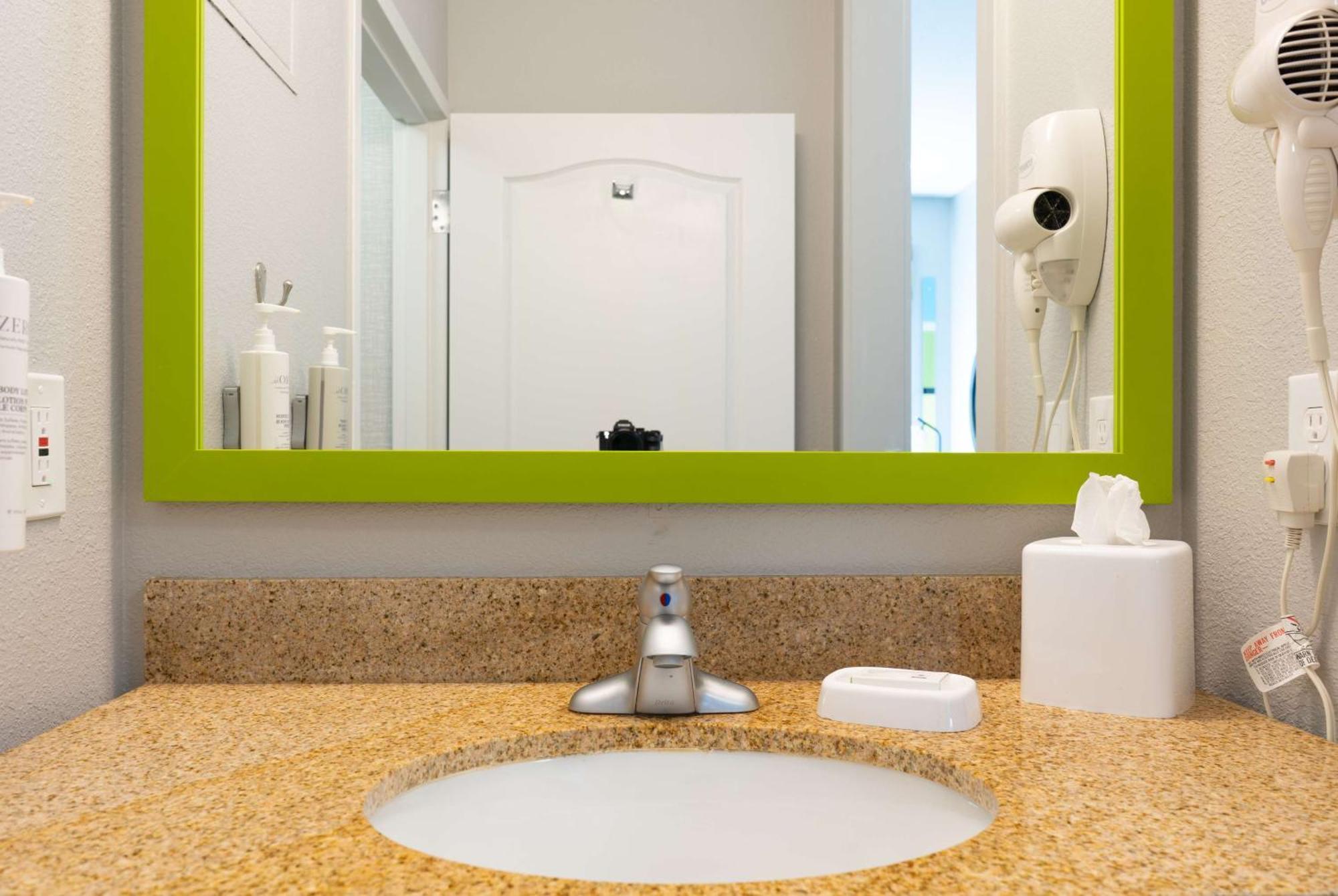 Hampton Inn Elkhorn Lake Geneva Area Εξωτερικό φωτογραφία