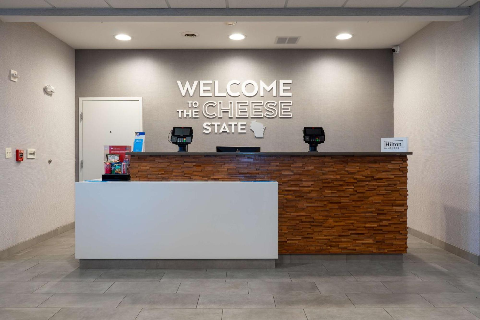 Hampton Inn Elkhorn Lake Geneva Area Εξωτερικό φωτογραφία