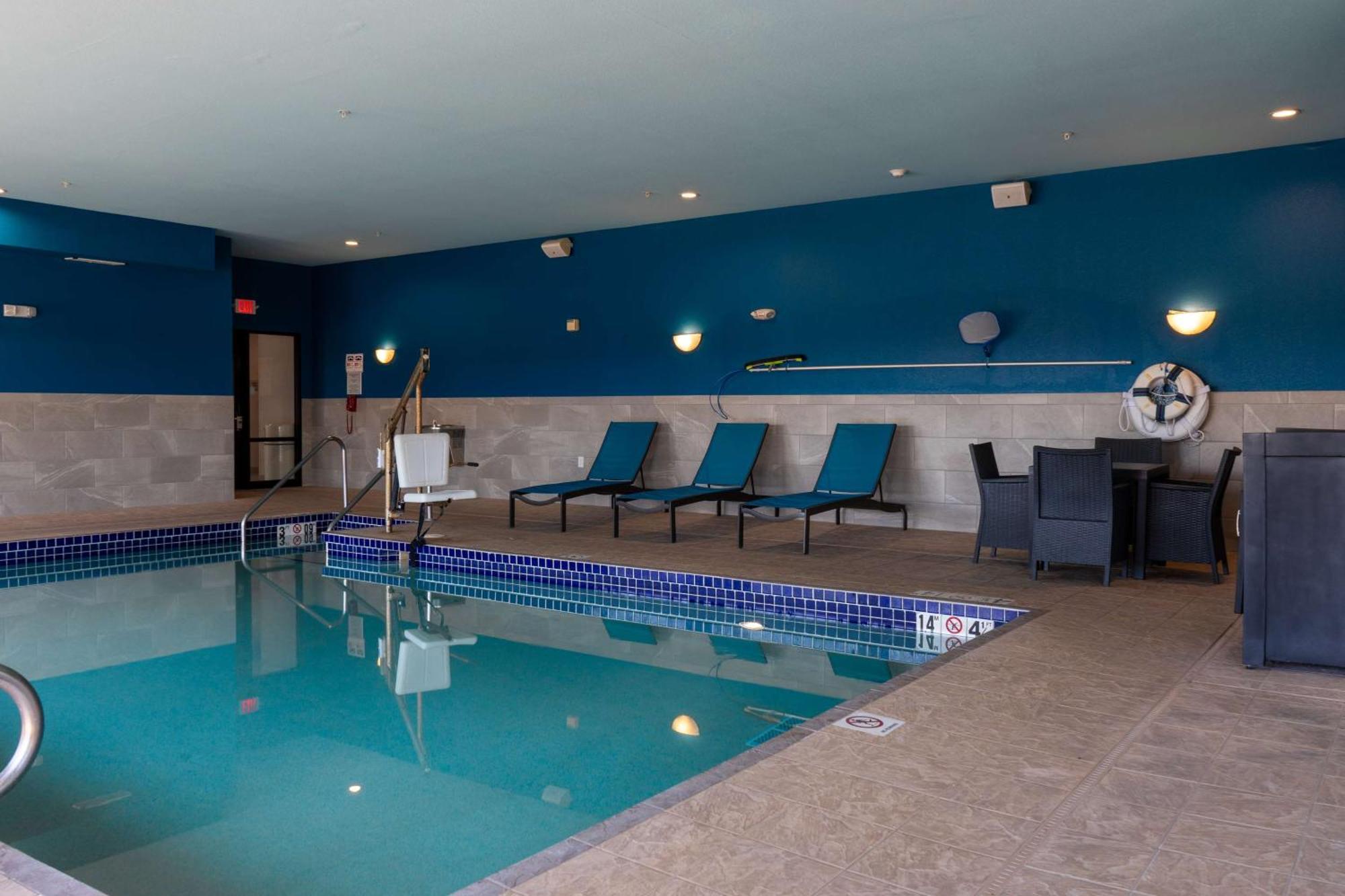 Hampton Inn Elkhorn Lake Geneva Area Εξωτερικό φωτογραφία